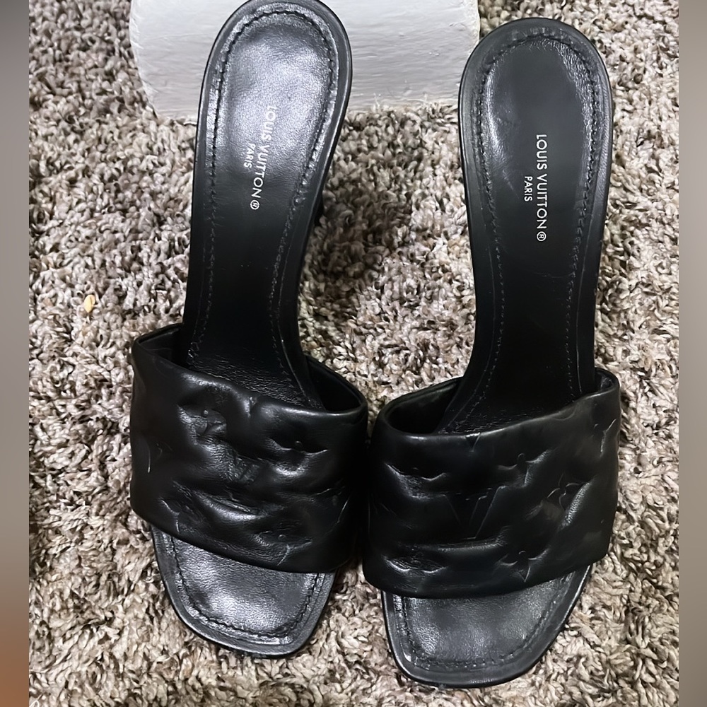 Black Louis Vuitton Mule Sandal